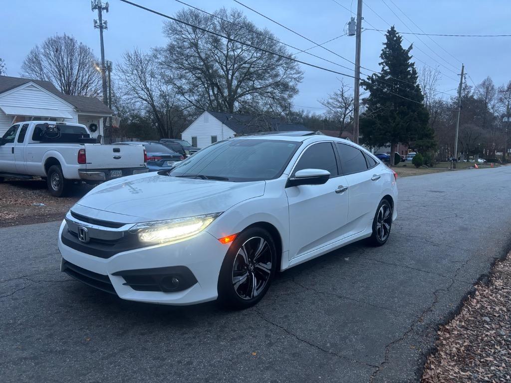 2016 Honda Civic Touring's photo