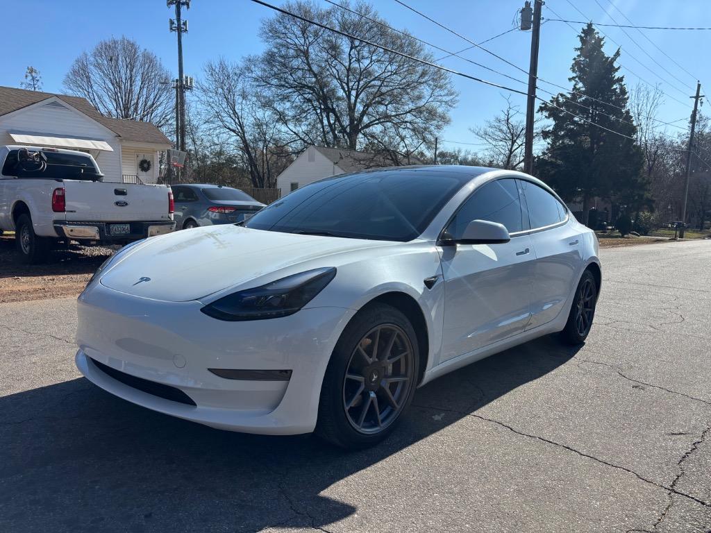 2023 Tesla Model 3 Base's photo