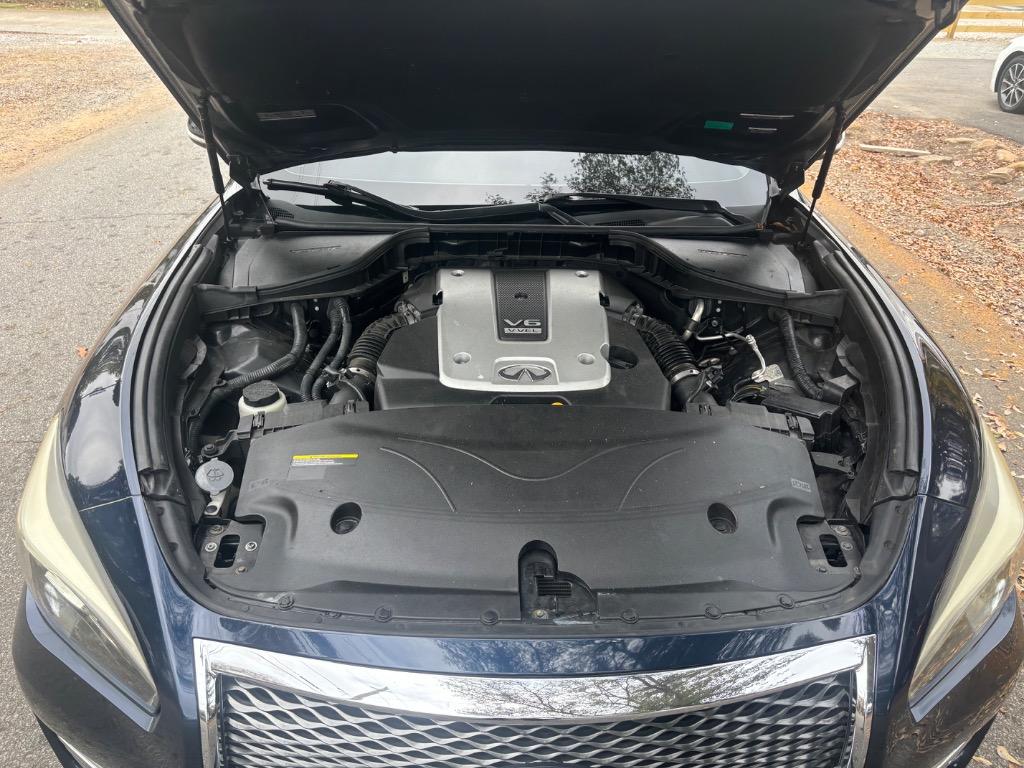 2019 INFINITI Q70L LUXE - Photo 14