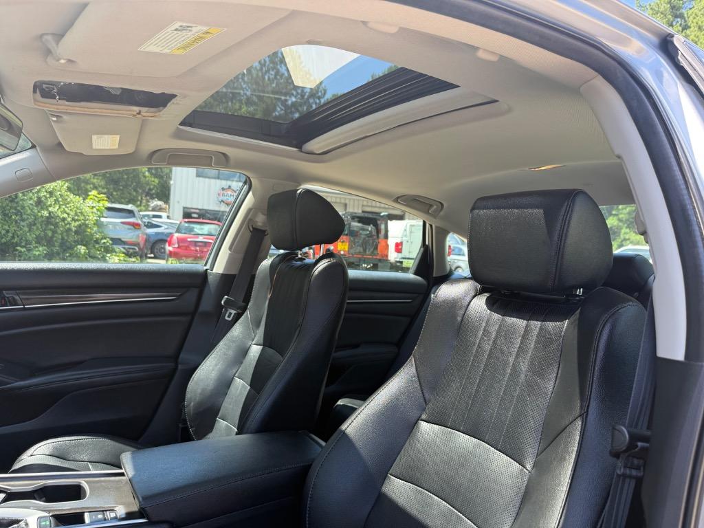 2019 Honda Accord EX-L - Photo 10