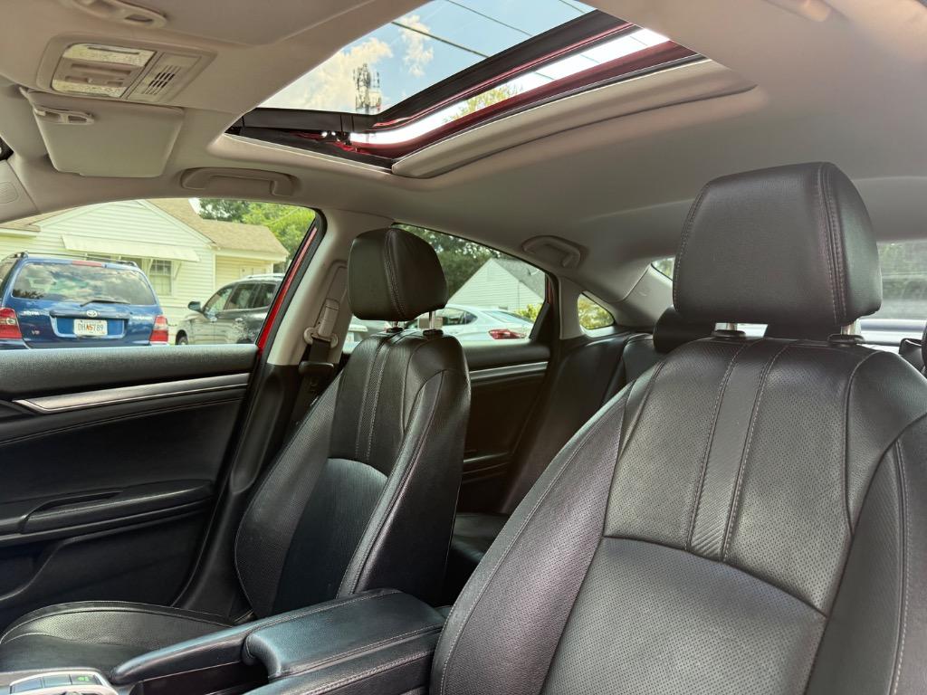2018 Honda Civic Touring - Photo 15